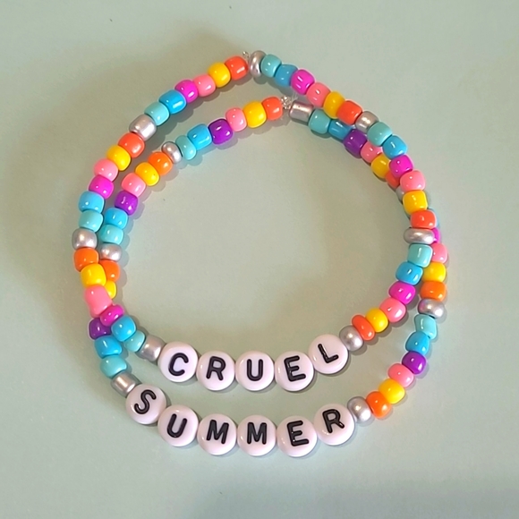 TAYLOR SWIFT BRACELETS - Handmade - Picture 2 of 5